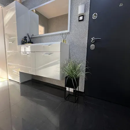 Utulny Prostorny Tichy V Blizkosti Centra Apartmán *