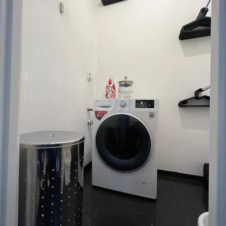 Utulny Prostorny Tichy V Blizkosti Centra Prága