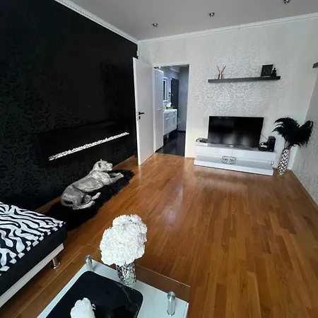 Utulny Prostorny Tichy V Blizkosti Centra Apartman Prága